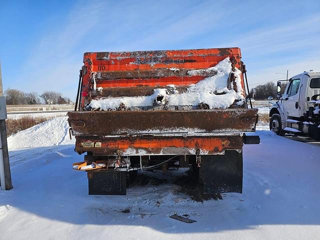 Image of International Navistar equipment image 3