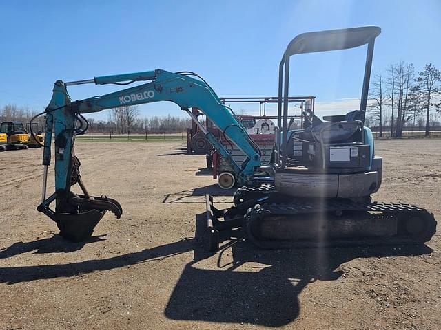 Image of Kobelco 135SR equipment image 1