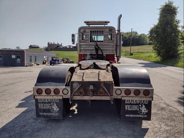 Image of Peterbilt 378 equipment image 3