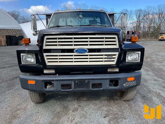 Image of Ford F-600 equipment image 1