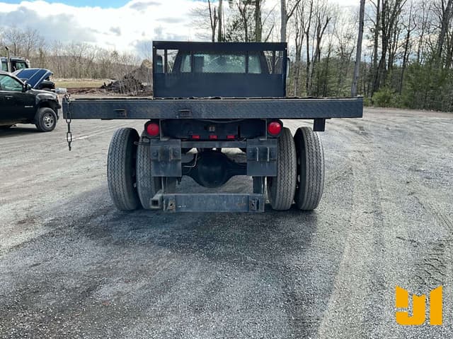 Image of Ford F-600 equipment image 4