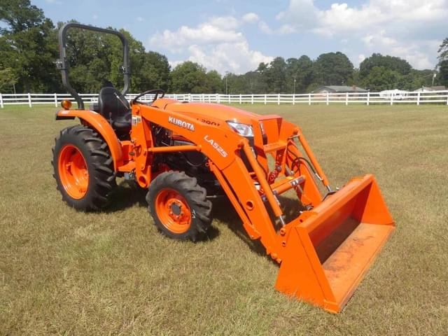 Image of Kubota L3901HST equipment image 1