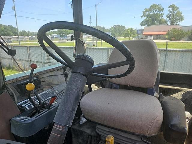 Image of John Deere 4450 equipment image 1