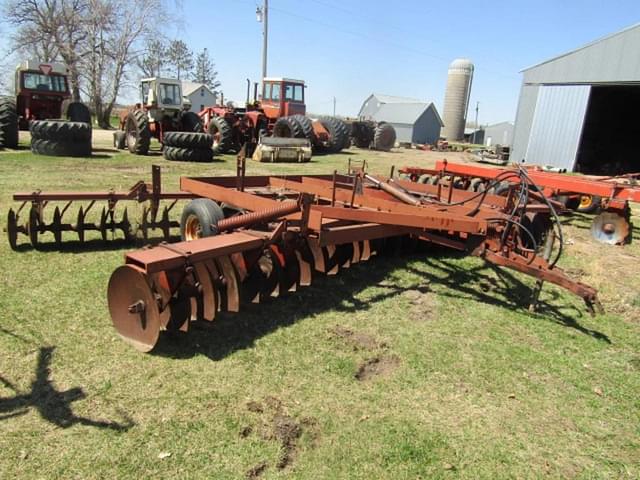 Image of International Harvester 480 equipment image 1