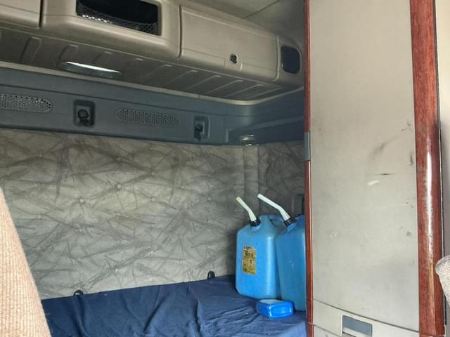 Image of Freightliner PX125054S equipment image 2
