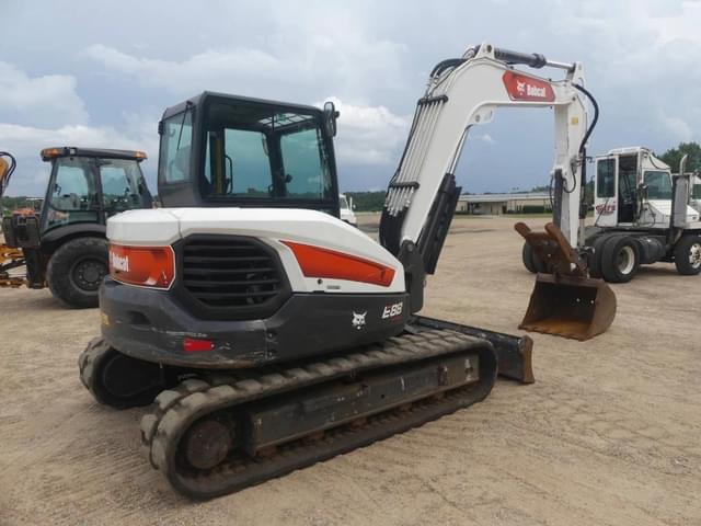 Image of Bobcat E88 equipment image 2