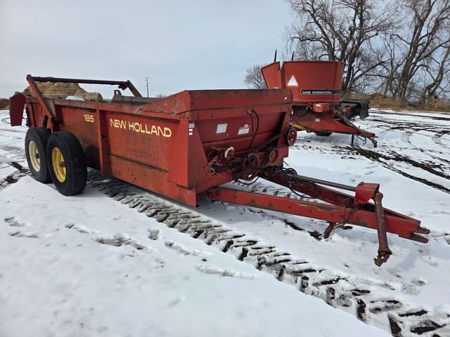 Image of New Holland 195 equipment image 2