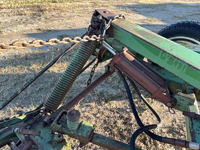 Image of John Deere 450 equipment image 4