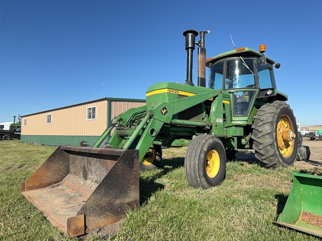 Image of John Deere 4430 Primary image