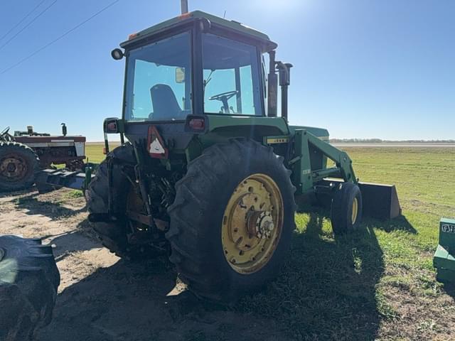 Image of John Deere 4430 equipment image 2