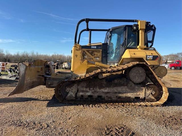Image of Caterpillar D6N LGP equipment image 1