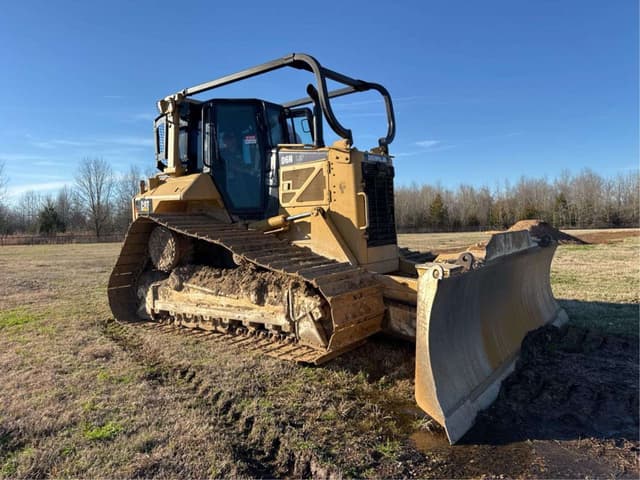 Image of Caterpillar D6N LGP equipment image 3