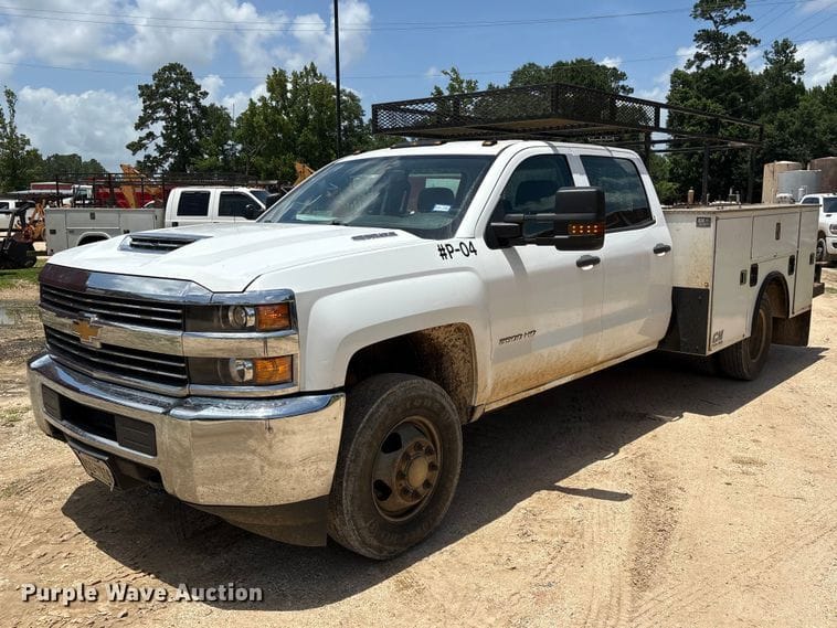 2018 Chevrolet 3500HD Equipment Image0