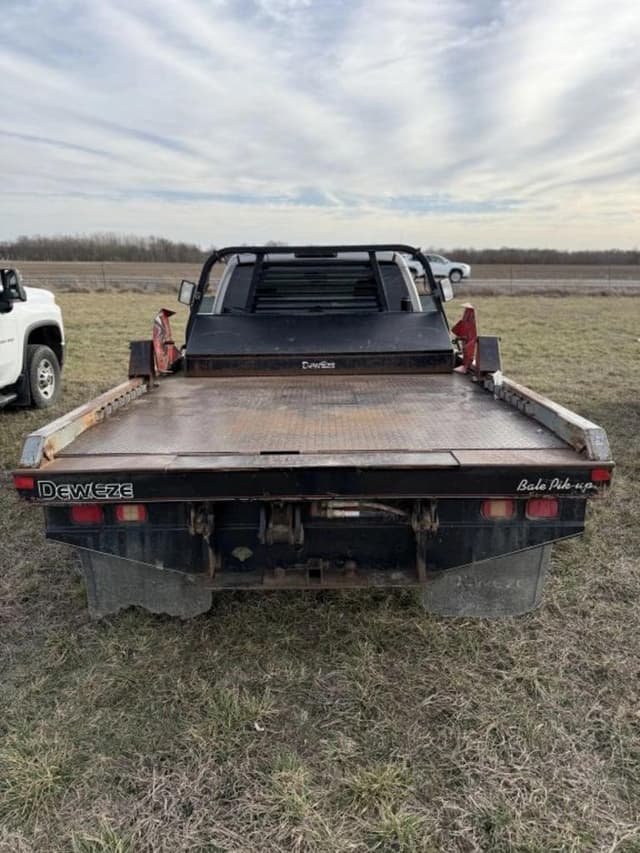 Image of Chevrolet 3500 equipment image 1