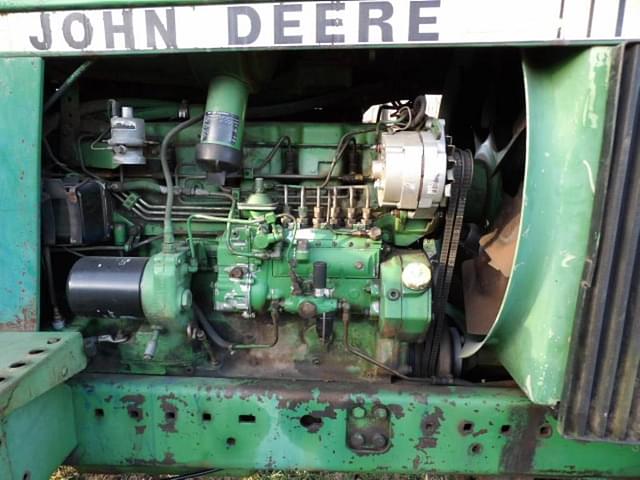 Image of John Deere 4640 equipment image 4