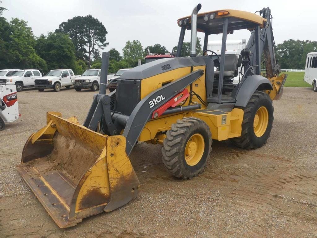 2019 John Deere 310L Equipment Image0