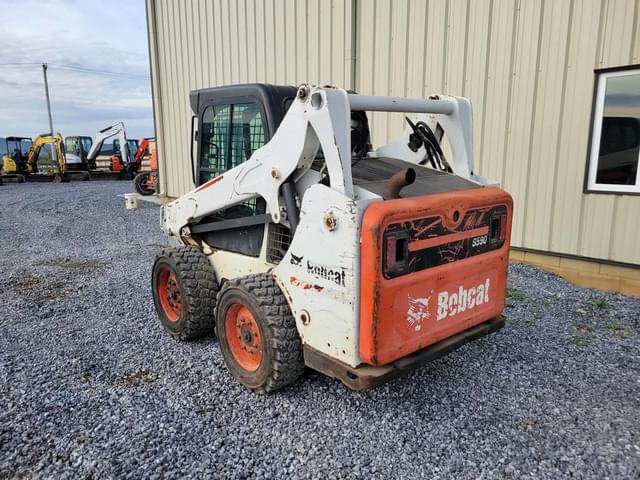Image of Bobcat S590 equipment image 2