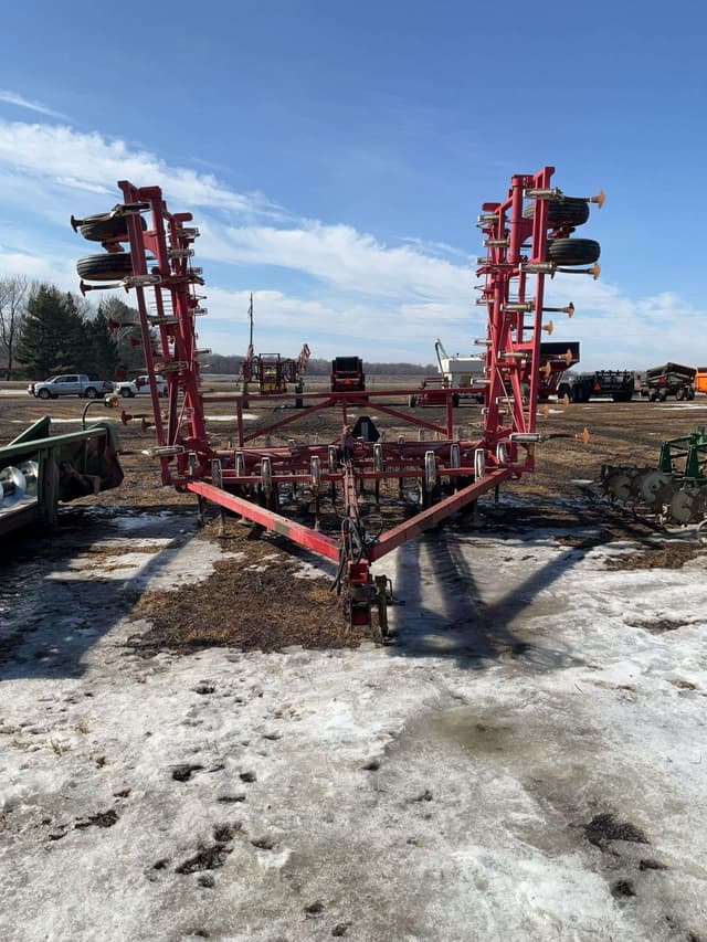 Image of Wil-Rich 2500 equipment image 1