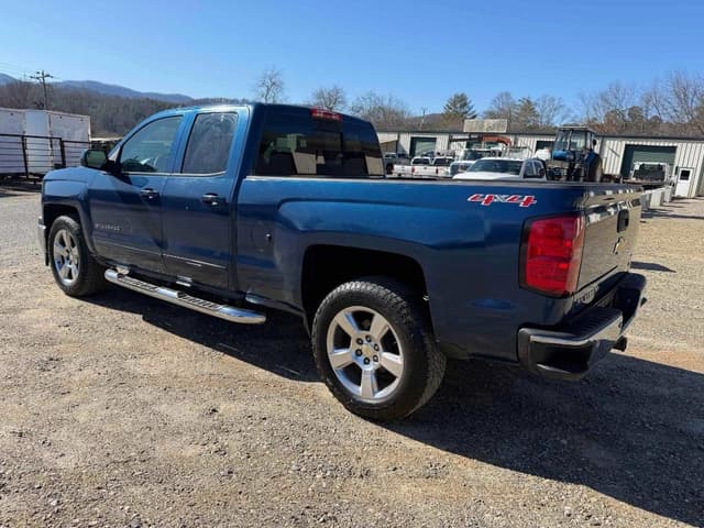 Image of Chevrolet 1500 equipment image 2