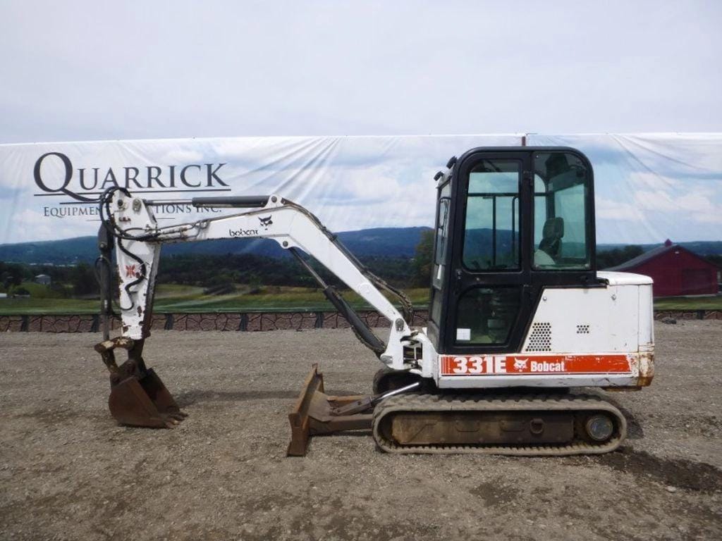 2001 Bobcat 331E Equipment Image0