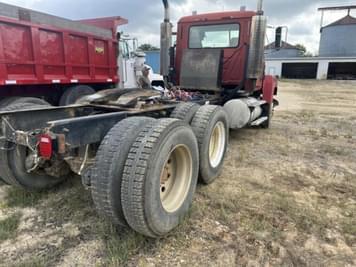 Main image Mack CH613