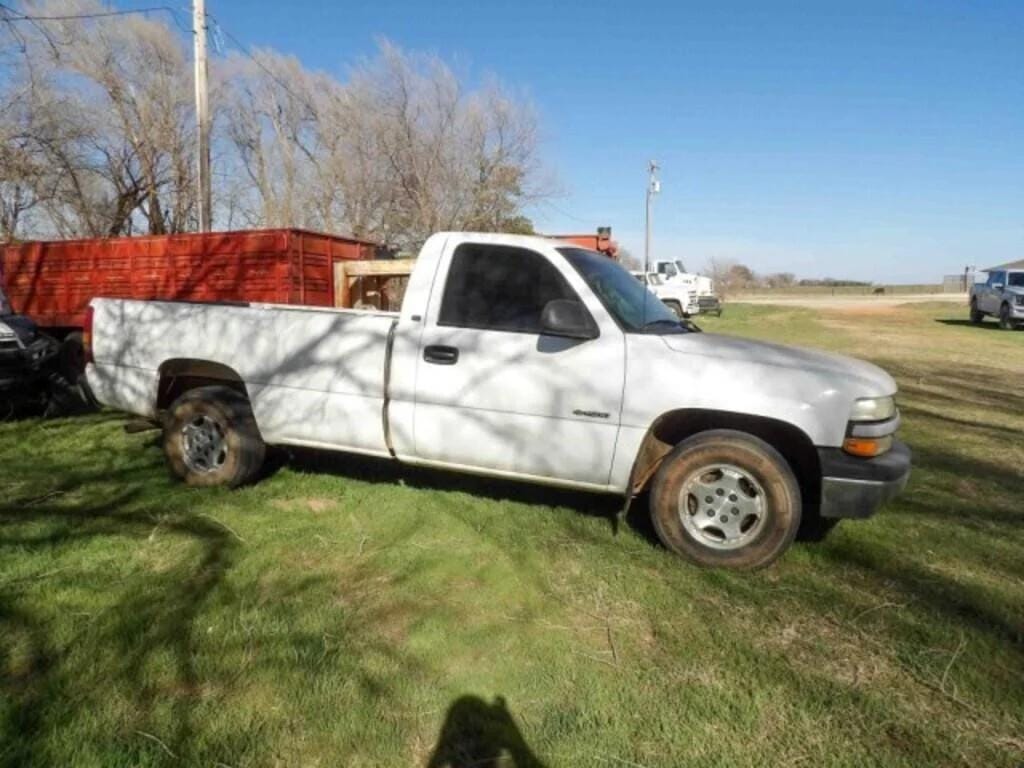 Main image Chevrolet C1500