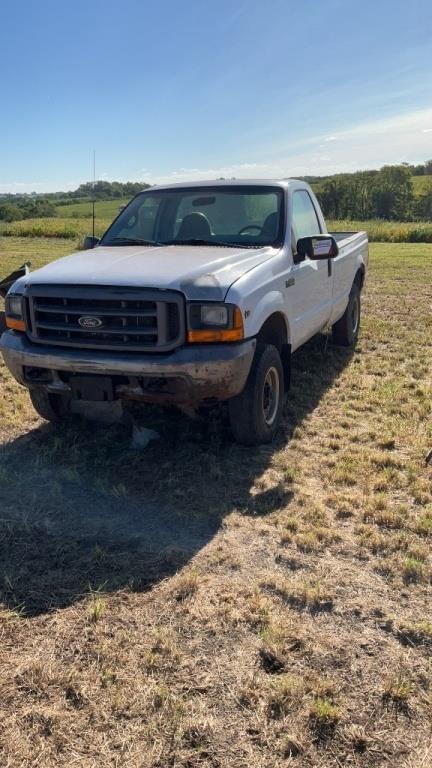 Image of Ford F-250 equipment image 1