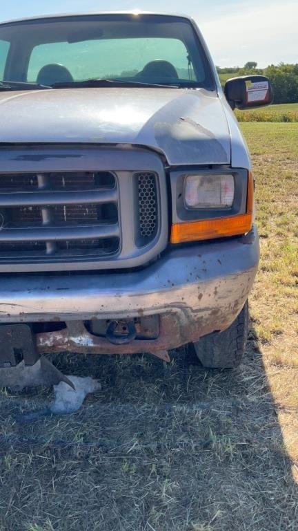 Image of Ford F-250 equipment image 2