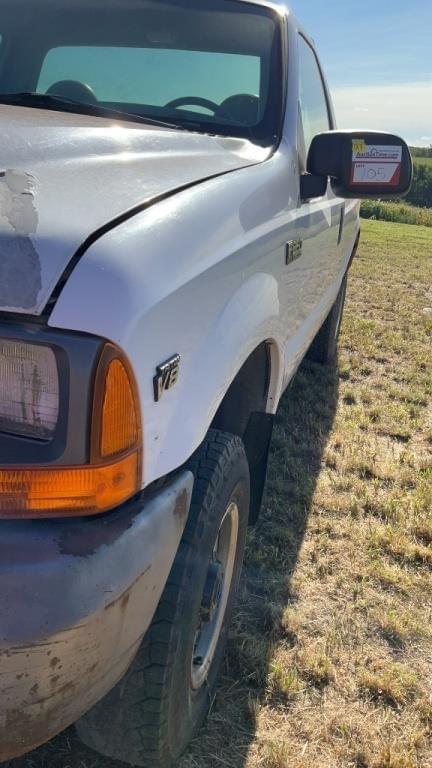 Image of Ford F-250 equipment image 4
