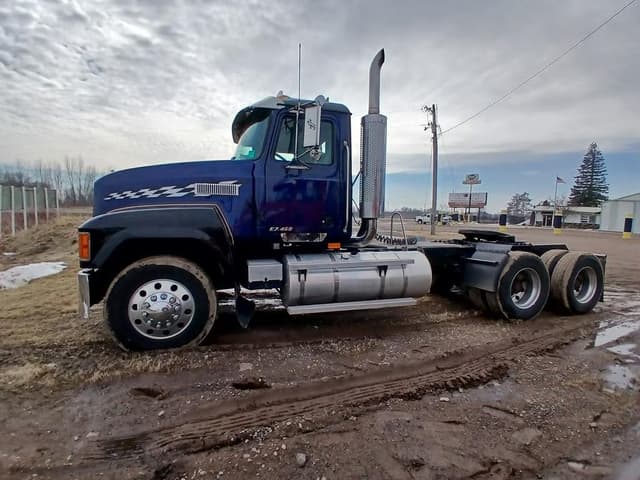 Image of Mack CH613 equipment image 1