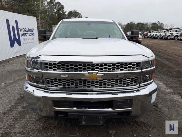 Image of Chevrolet 2500HD equipment image 1