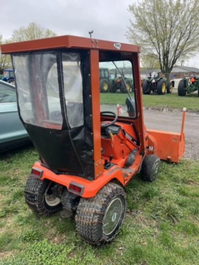 Image of Kubota G2000 equipment image 2