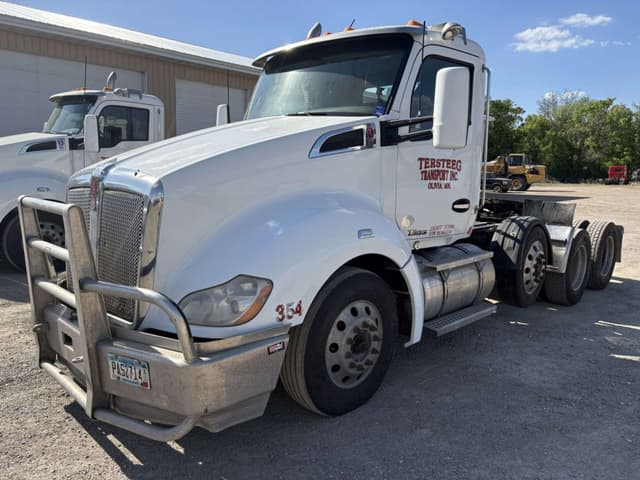 Image of Kenworth T680 equipment image 1
