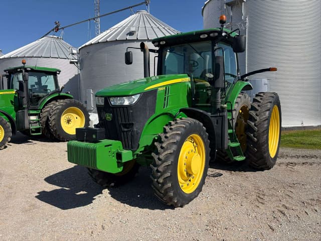 Image of John Deere 7260R equipment image 2
