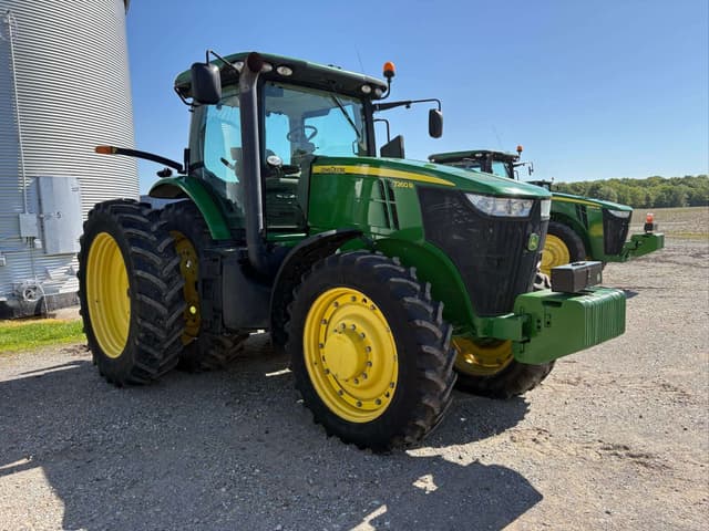 Image of John Deere 7260R equipment image 3