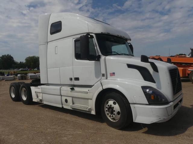 Image of Volvo VNL equipment image 1