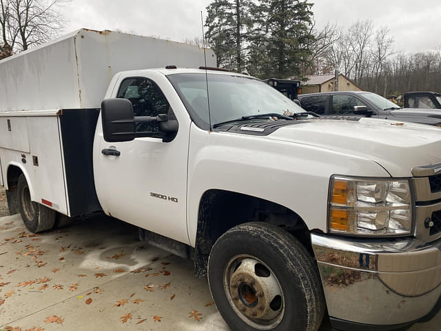 Image of Chevrolet 3500HD equipment image 1