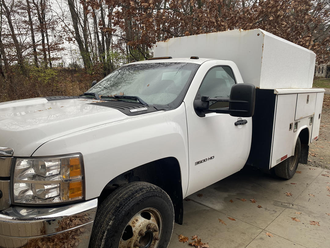 Image of Chevrolet 3500HD Primary image