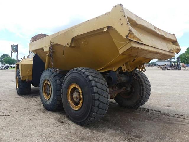 Image of Komatsu HM350-2 equipment image 3