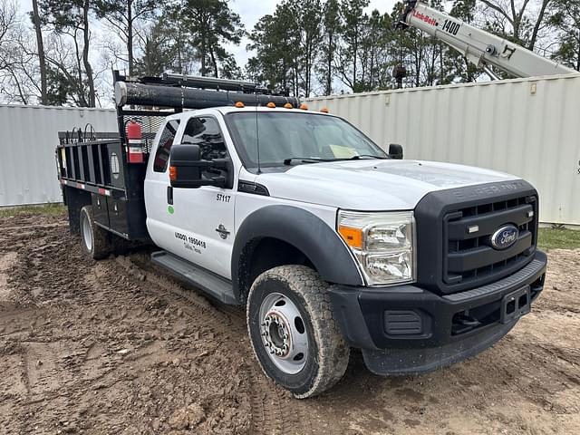 Image of Ford F-550 equipment image 2