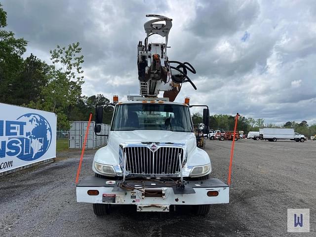Image of International Durastar 4300 equipment image 2