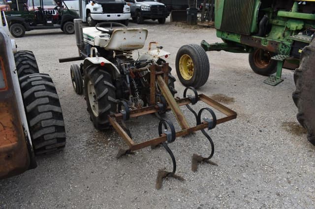 Image of Bolens G152 equipment image 3