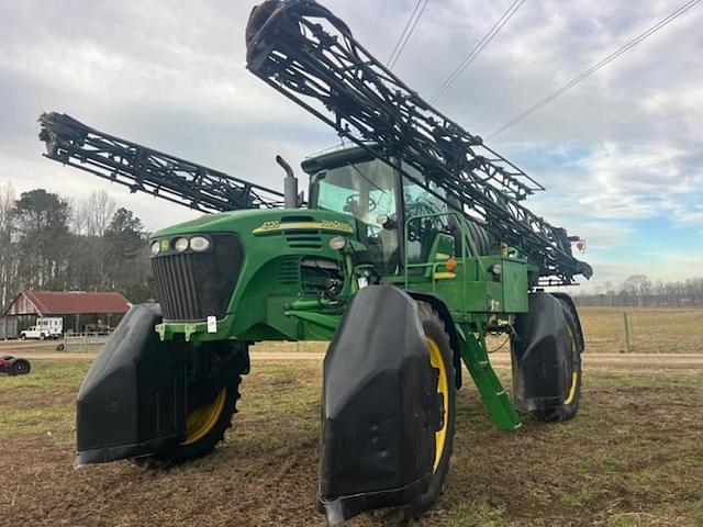 Image of John Deere 4720 equipment image 2