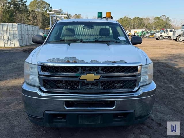 Image of Chevrolet 2500HD equipment image 1