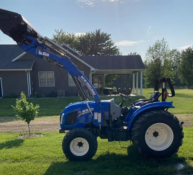 Image of New Holland Boomer 47 equipment image 4