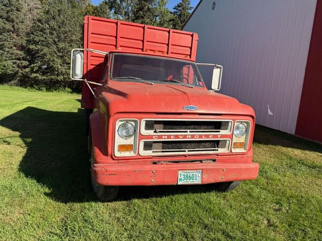 Image of Chevrolet C50 equipment image 2