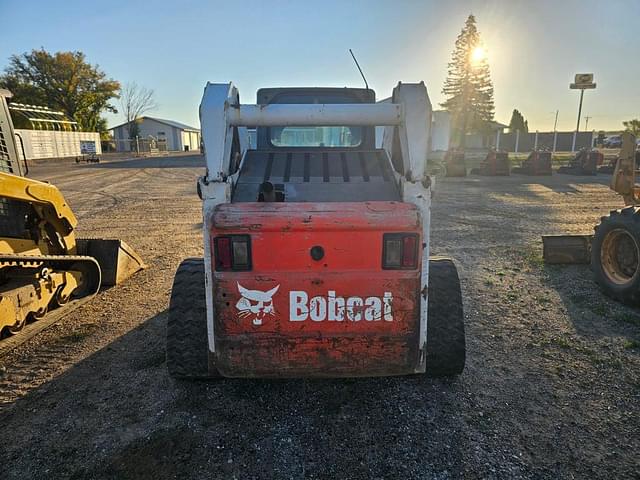 Image of Bobcat T300 equipment image 3