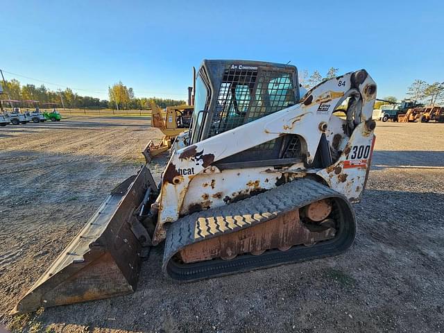 Image of Bobcat T300 equipment image 1