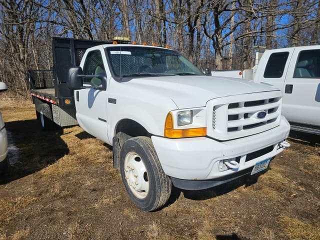 Image of Ford F-550 equipment image 4