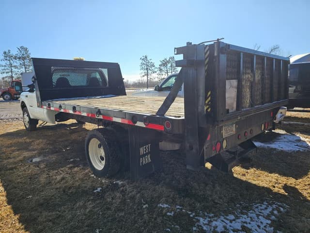 Image of Ford F-550 equipment image 1